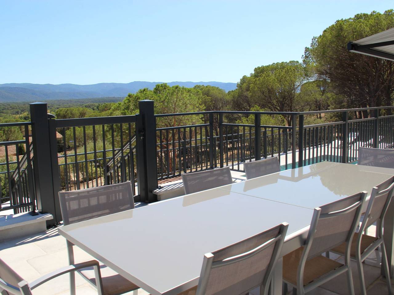 Villa en Var con piscina y Maures in Vidauban, Region de Draguignan