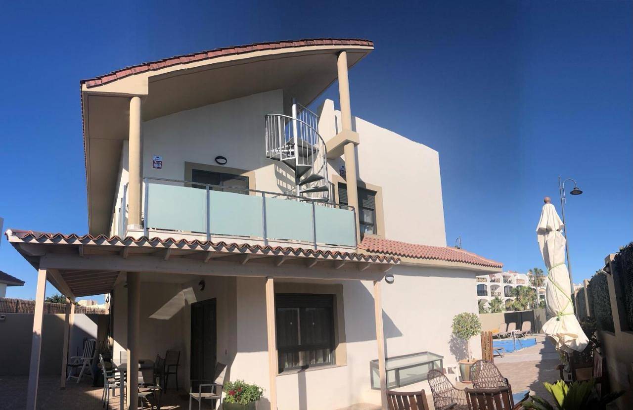 Villa with Private Pool in Amarilla Golf, San Miguel de Abona