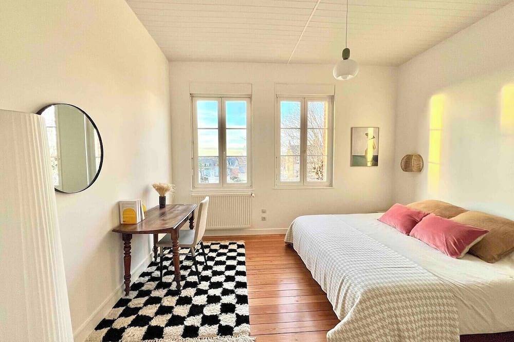 Beautiful character house in the historic center of Dives. Ideal for families! in Dives-sur-Mer, Lisieux und Umgebung