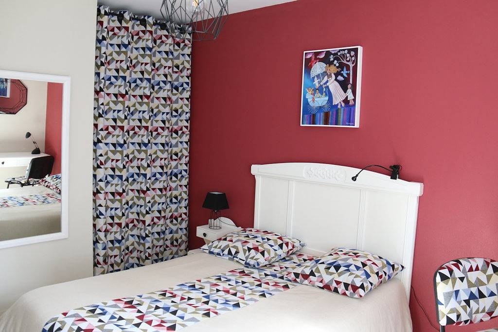 Suite de deux chambres avec salle d'eau privative - Suite de 2 chambres in Nantes, Région de Nantes