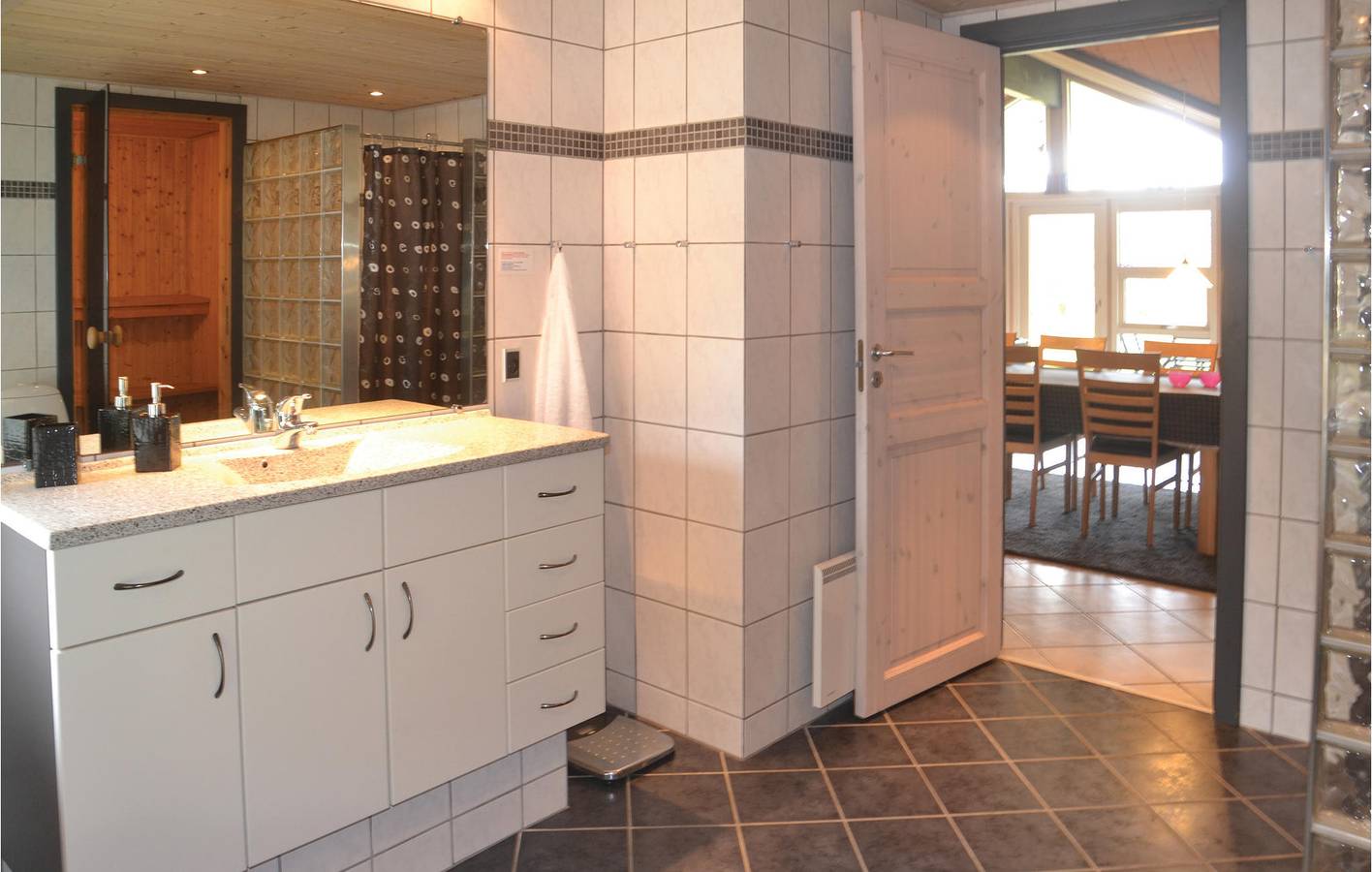 Ferienhaus für 8 Personen mit Whirlpool in Jegum, Varde