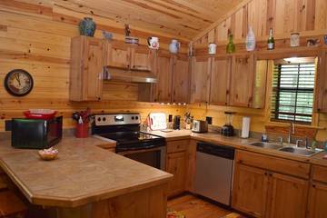 Lake House for 6 Guests in Broken Bow, Oklahoma, Picture 3