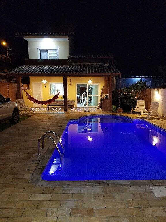 Modernes Haus mit Pool und komfortable 1 km vom Strand Praia do Curral in Cambaquara, Ilhabela