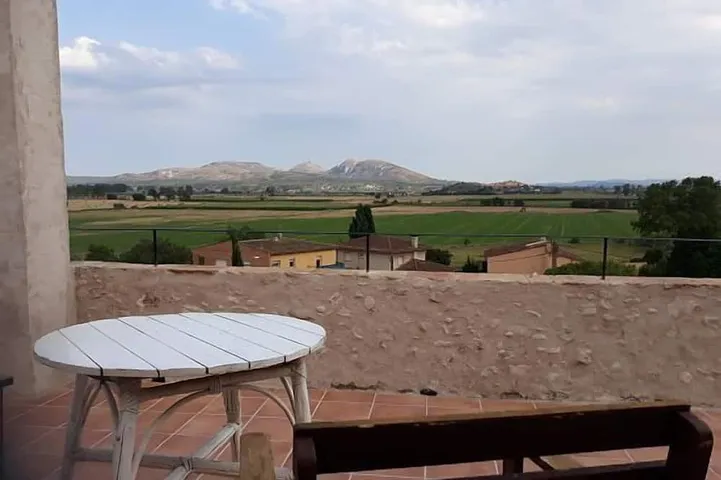 Cottage for 5 people, with garden and terrace as well as pool - 1