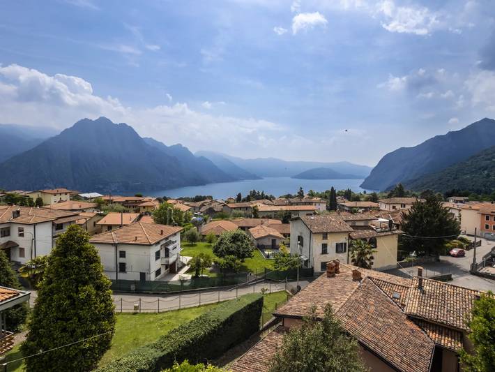 Villa per 8 persone, con Balcone e Terrazza in Provincia di Bergamo