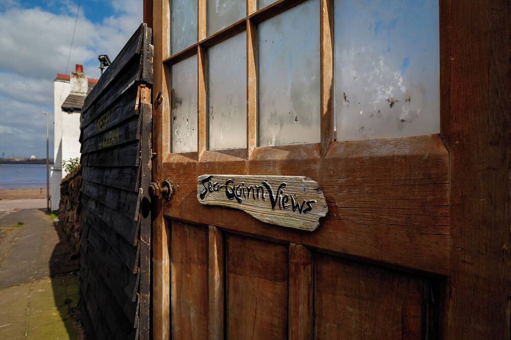 Welcome to Sea Quinn Views Annex...\ncoastal Charm at Your Doorstep in Merseyside