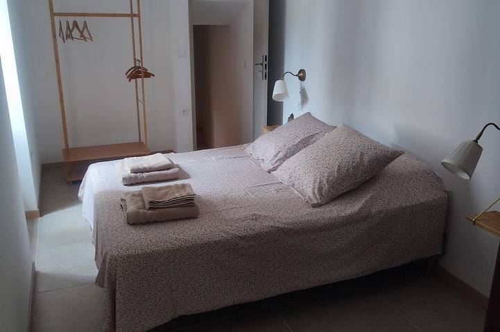 Location de vacances pour 4 personnes, avec piscine et jardin à Saint-Victor-la-Coste - 2