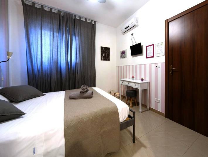 Gîte pour 2 personnes, avec jardin à Trani - 2