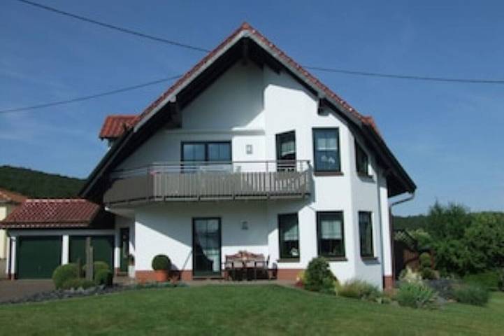 Ferienwohnung für 4 Personen, mit Garten und Terrasse