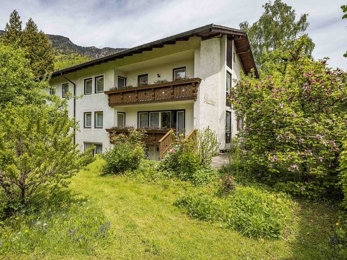 Gästehaus Christa Mauerer - sonniges Einzelzimmer 19 qm mit Bergblick und eigenem Etagenbad in Bad Reichenhall, Berchtesgadener Alpen