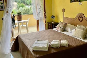 Gîte pour 5 personnes, avec terrasse à Poggio Mirteto