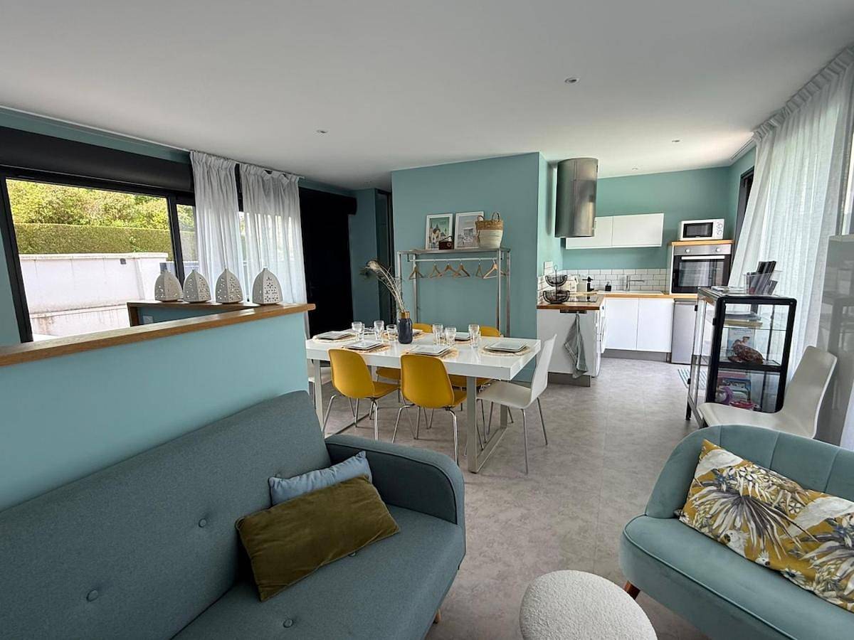 Lovely guest house with free parking in Caen, Caen und Umgebung