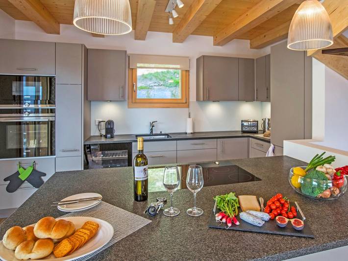 Ferienhaus für 10 Personen, mit Garten und Balkon sowie Whirlpool im Wallis - 4