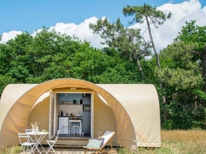 Camping für 4 Personen, mit Kinderpool in Rhone-Alpes - 2