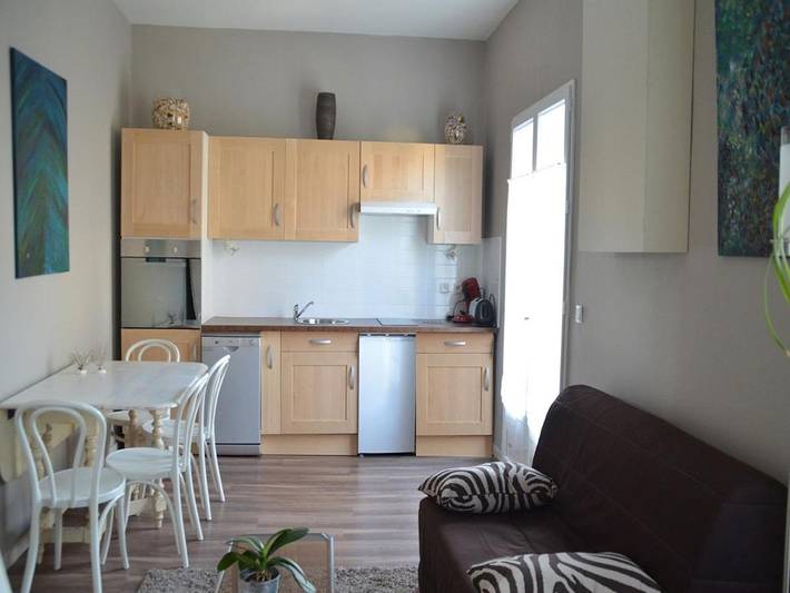 Gîte pour 4 personnes, avec terrasse dans Plage De La Jetee Andernos Les Bains - 4