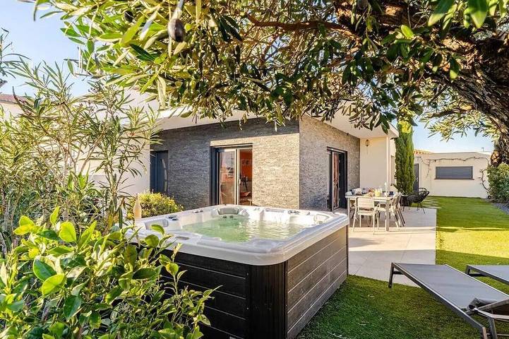 Maison de vacances pour 6 personnes, avec jacuzzi et piscine à Villeneuve-de-la-Raho