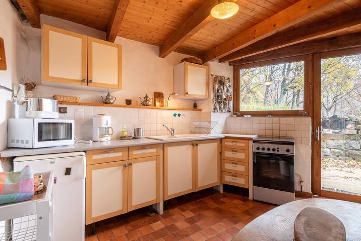 Maison "Gîte De Chapelèche Les Genêts 7 Pl" avec vue sur montagne, terrasse privée et Wi-Fi in Gluiras, Parc naturel régional des Monts d'Ardèche