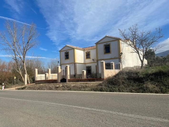 Casa rural para 20 personas, con Terraza y Jardín además de Piscina para niños y Piscina en Villanueva del Rosario - 3