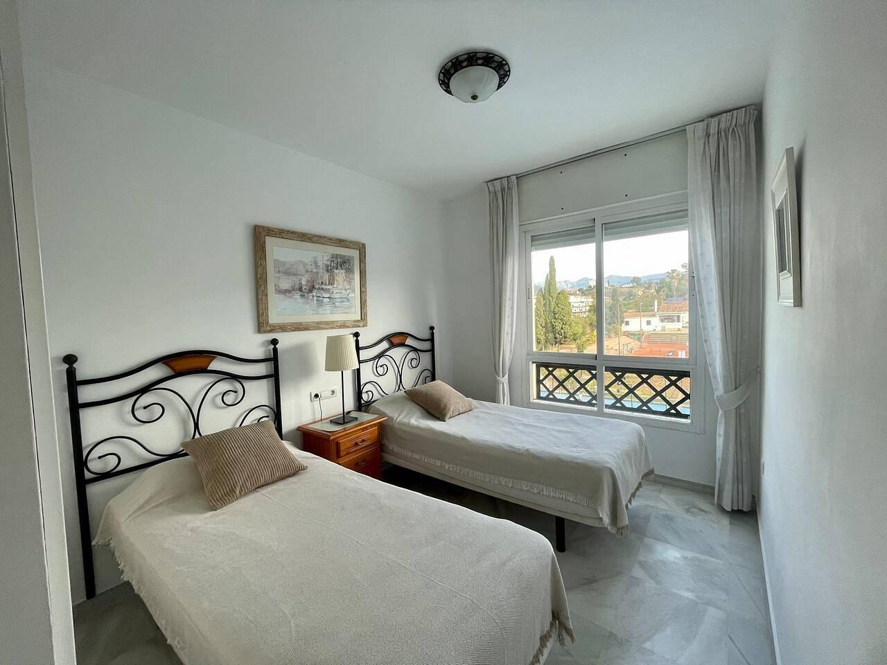Geheel vakantieappartement, Vakantieappartement voor 4 personen met uitzicht op zee in Marbella West, Marbella