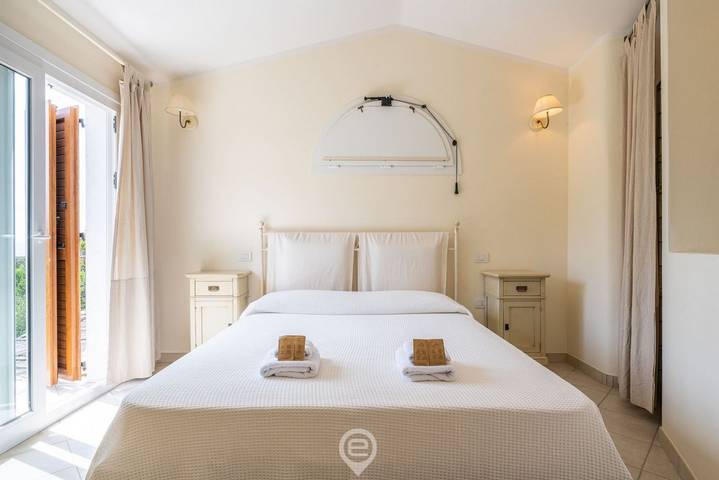 Ferienhaus für 4 Personen mit Pool in Eden Rock, Domus De Maria