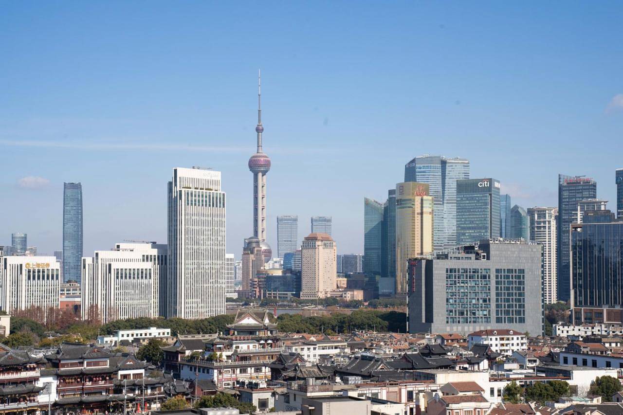 Entire apartment, Molly Homestay - walk to Yu Garden and the Bund 3bedrooms 1study 2 bathrooms elevator apartment in Shanghai, China