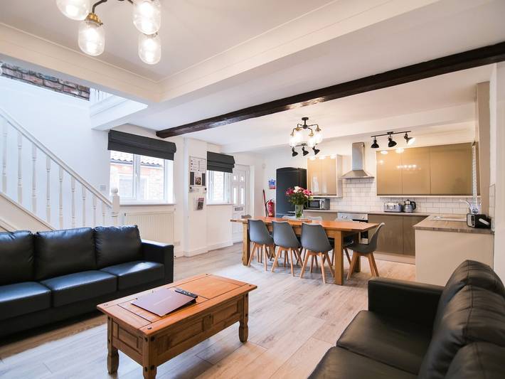 Cottage for 8 people in York