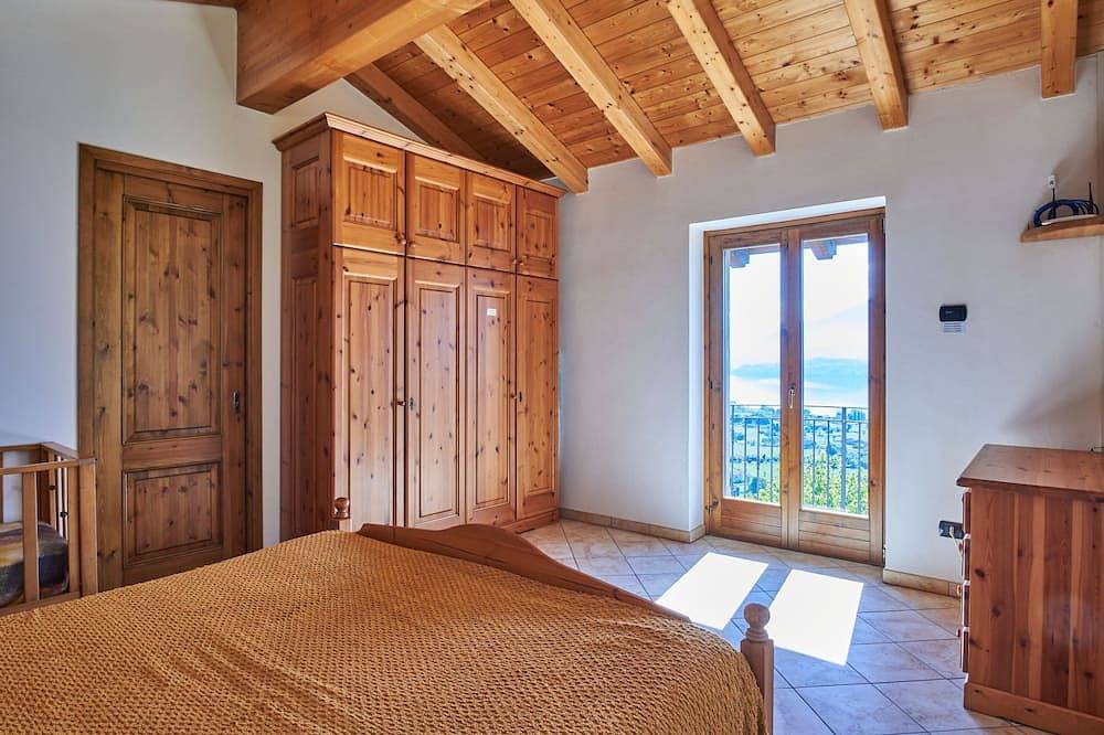 Ferienhaus Ronco in Dongo, Comer See