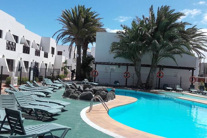 Holiday apartment for 3 people, with garden and balcony as well as pool - 1