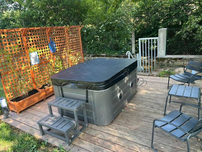 Gîte pour 5 personnes, avec vue et jardin, animaux acceptés à Marvejols - 2