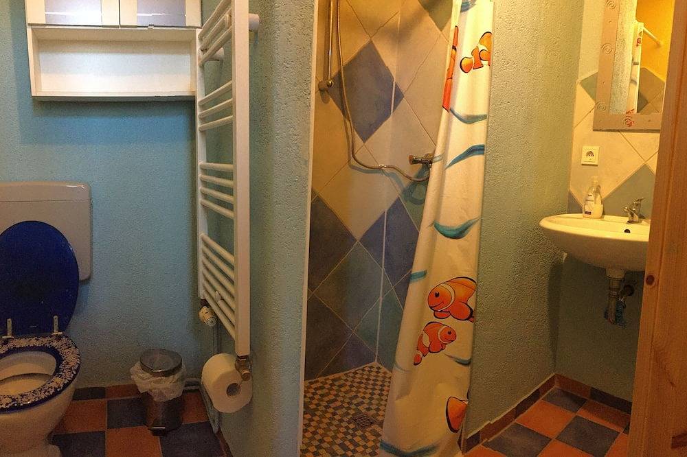 Ganze Wohnung, Kajüte bei meerzauber,  Singel-appartement,1,3 km vom Strand in Altenkirchen, Rügen