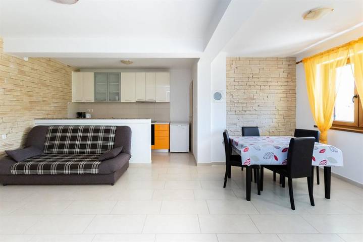 Apartament wakacyjny dla 3 osób, z balkon w Lopar