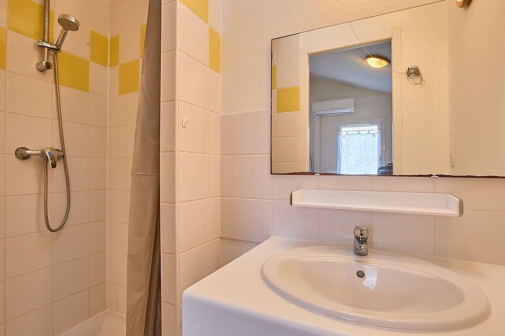 Apartamento entero, Encantador T2 con Jardín en Barbotan in Cazaubon, Gers