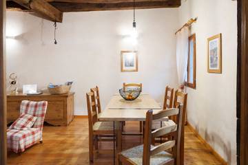 Ferienhaus für 8 Personen, mit Seeblick und Balkon in den Dolomiten