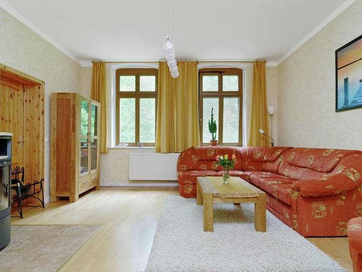Ferienwohnung für 6 Personen, mit Terrasse und Garten in Fürstenwalde
