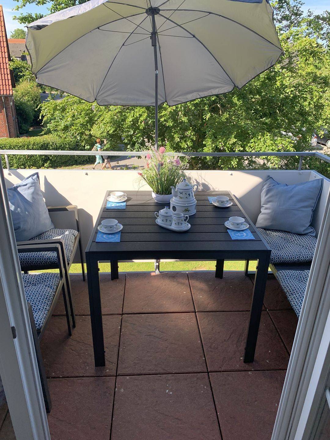 Ganze Wohnung, 80qm Wohnung mit Balkon für 4 Personen + Hund in bevorzugter Lage von Greetsiel in Greetsiel, Krummhörn