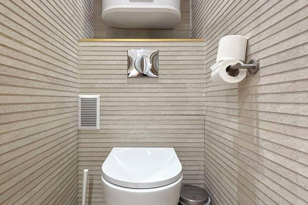 Entire apartment, Hoche B 05 - One Bedroom Apartment, Sleeps 4 in Le Pré-Saint-Gervais, Seine-Saint-Denis