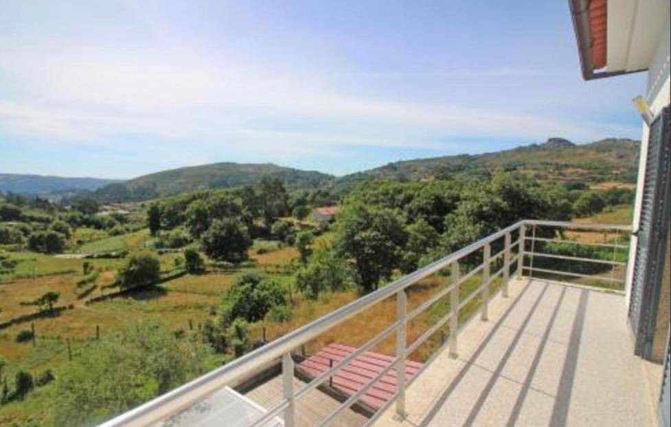 Villa in Aboim da Nóbrega e Gondomar, Distrito de Braga