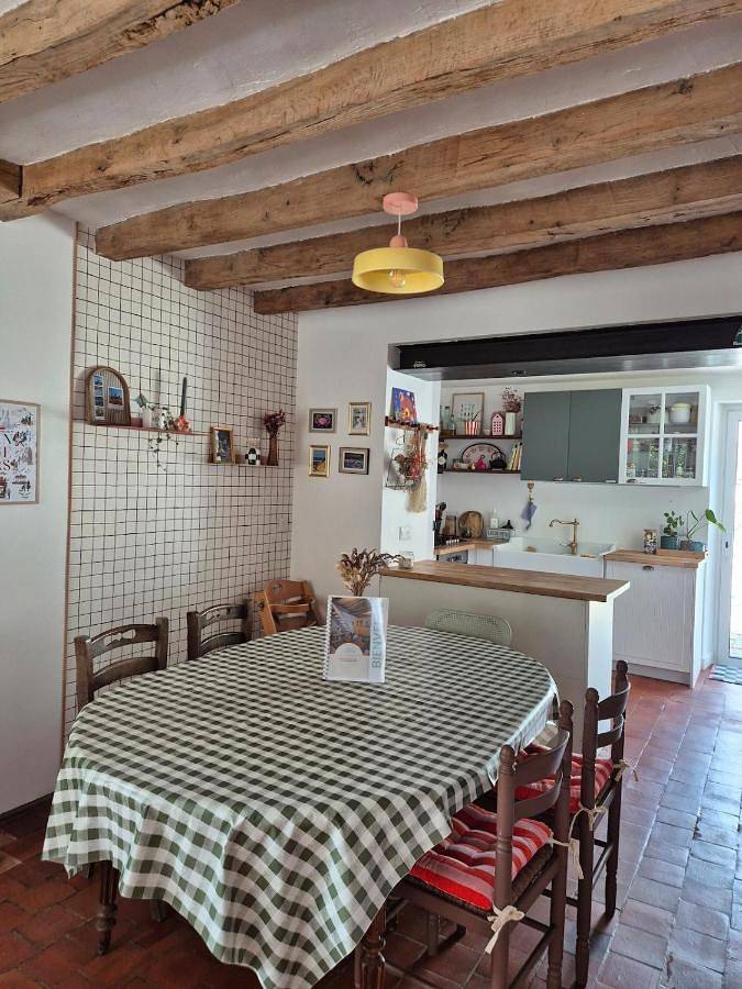 Maison en bord de rivière in Cheffes, Région d'Angers
