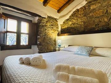 Cottage pour 2 personnes, avec vue et jardin à Òsini