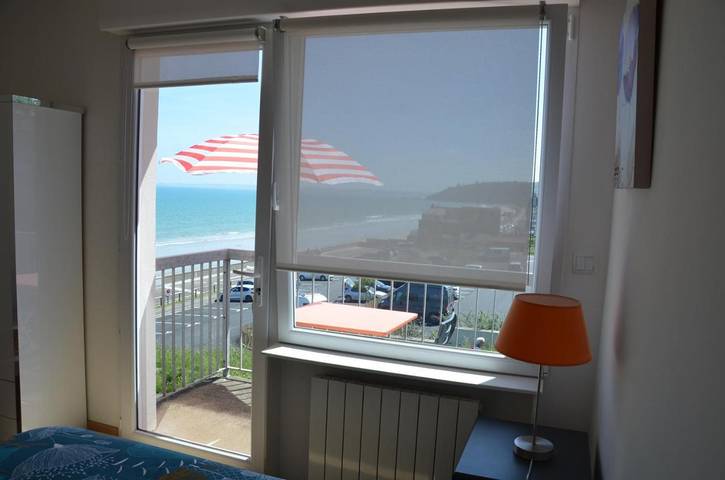 Gîte pour 2 personnes, avec jardin ainsi que vue et balcon dans Plage de Tournemine - 2