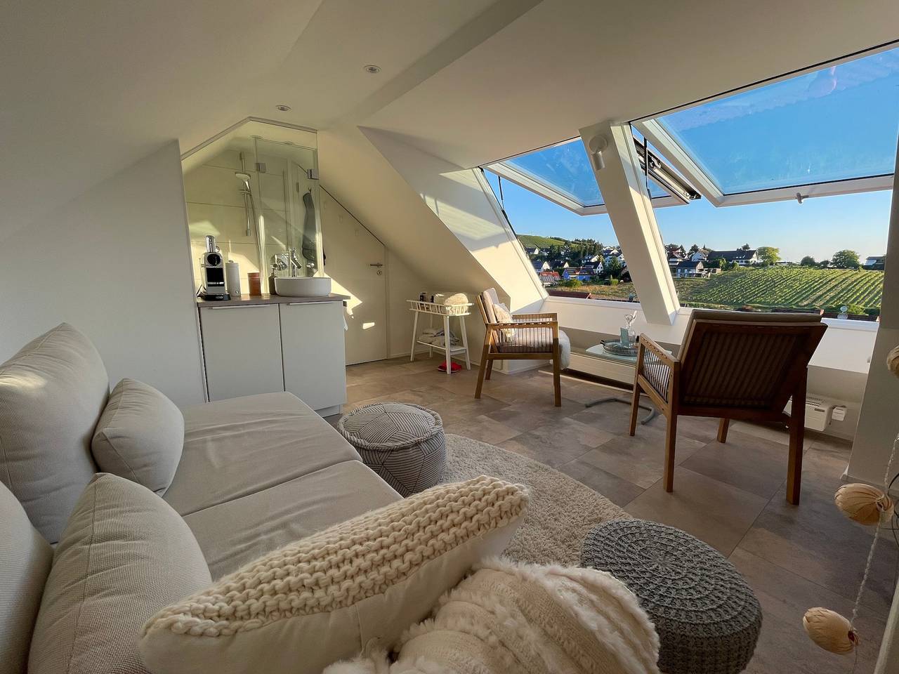 Ganze Wohnung, Ferienwohnung 'Schwarzwald-Wellness byhannes' mit Bergblick, Wi-Fi und Klimaanlage in Oberkirch, Mittlerer Schwarzwald