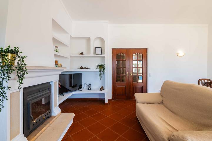 Location de vacances pour 6 personnes, avec jardin à Guia - 4