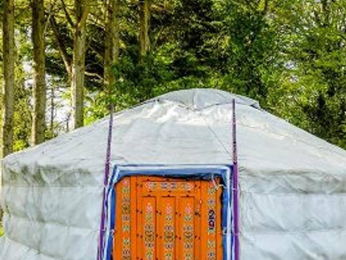 Camping Les Dis Village Insolite - Hébergement 2 personnes - yourte in Saint-Benoît-des-Ondes, Baie du Mont-Saint-Michel