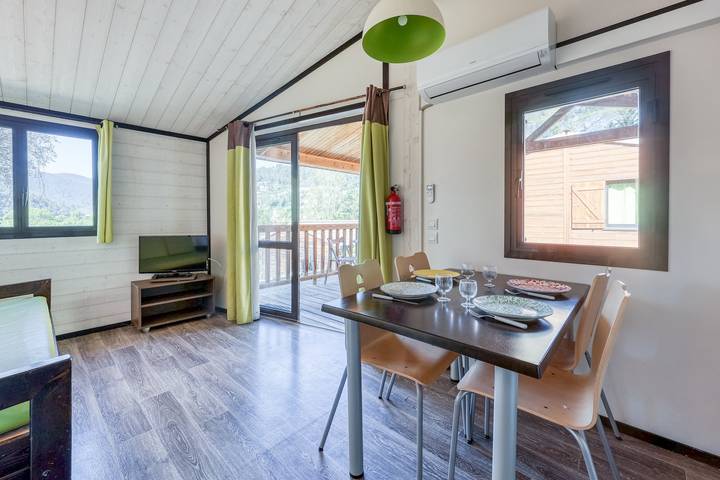 Chalet für 4 Personen, mit Pool und Terrasse, mit Haustier an der Côte d'Azur - 2