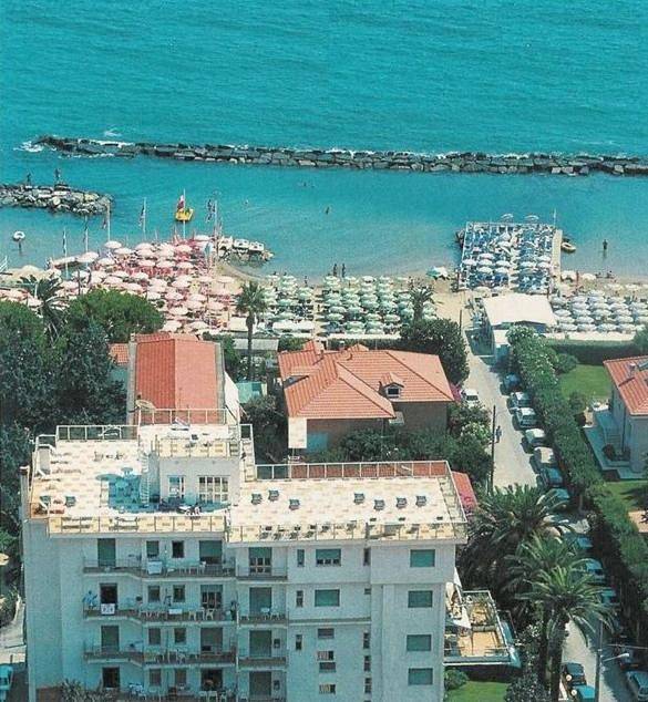 Appart’hôtel pour 4 personnes, avec vue et balcon