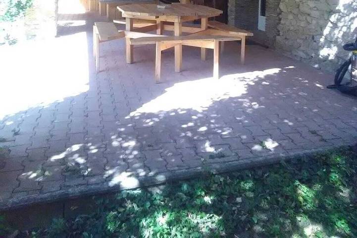 Location de vacances pour 10 personnes, avec terrasse et jardin à La Baume-Cornillane - 4