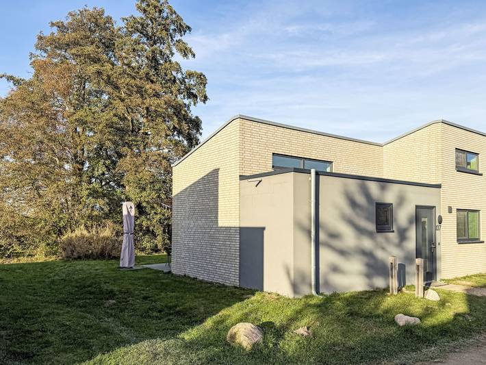 Ferienhaus für 6 Personen, mit Terrasse und Sauna sowie Kinderpool in Lembruch