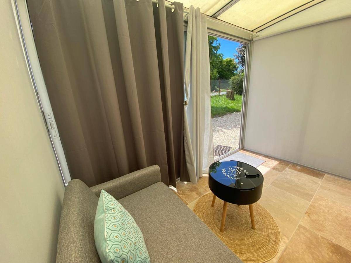 Three-Bedroom House in Barbezieux-Saint-Hilaire, Charente