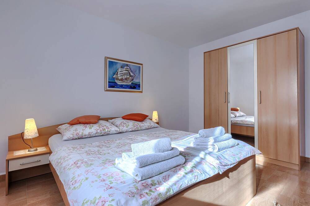 Ganze Wohnung, Ferienwohnung Teo in Raša, Ostküste Istrien