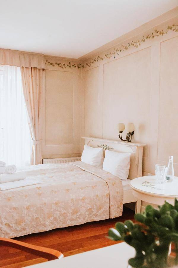 Chambre d’hôte pour 2 personnes, avec terrasse et jardin à Varsovie - 4
